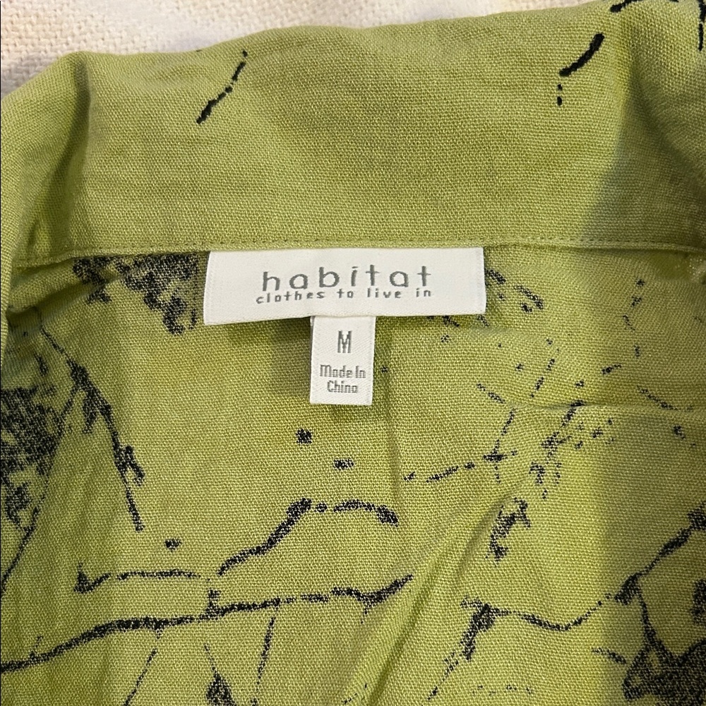 Habitat Olive Green Button-Front Printed Blouse - Picture 2 of 10